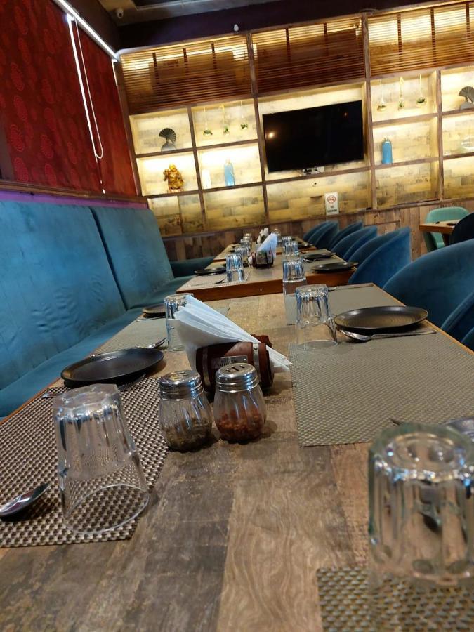 לקנאו Hotel Ss Grandeur מראה חיצוני תמונה